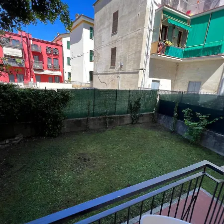 Manubella 5 Vani Con Giardino *