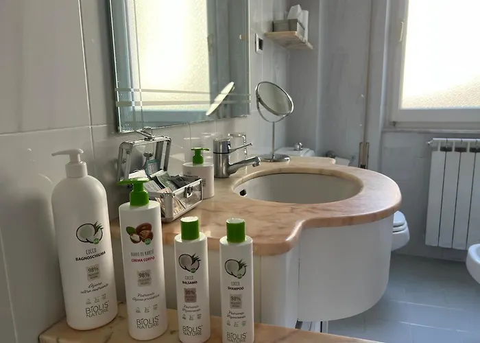 Manubella 5 Vani Con Giardino Apartment